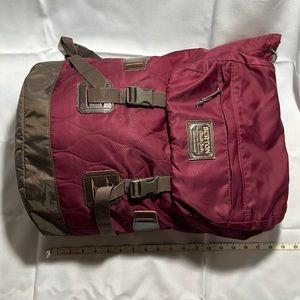 Burton tinder backpack. Good condition previously used.